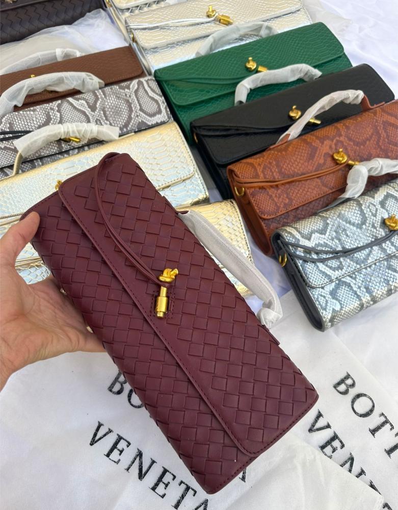 شنطة بوتيغا فينيتا جلد طبيعي