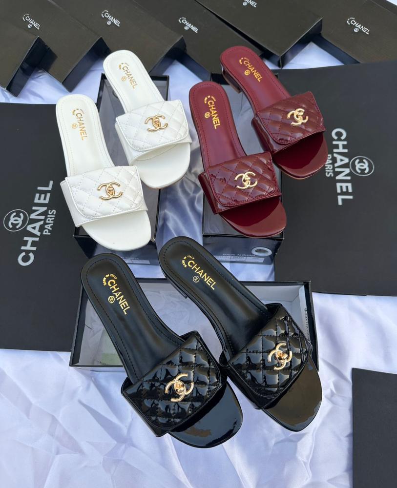 سليبر شانيل جلد طبيعي