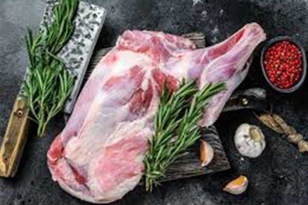 فوائد لحم التيس الصحية ولماذا يعد خيارًا مفضلًا للبعض؟