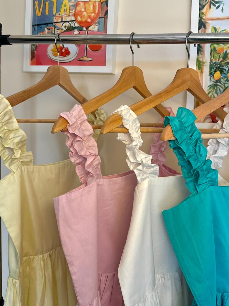 طقم نوم نسائي - روب وفستان