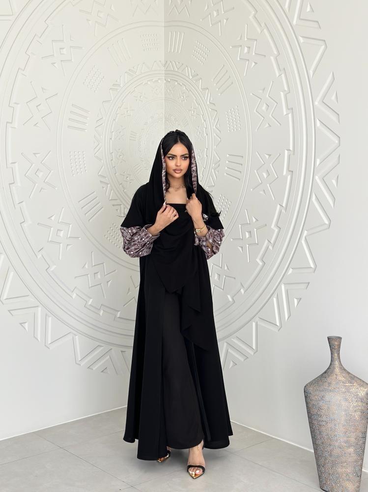 عباية كريب كتان أسود فاخر.