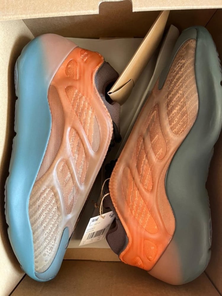 Adidas Yeezy 700 V3 Copper Fade b3 store b3