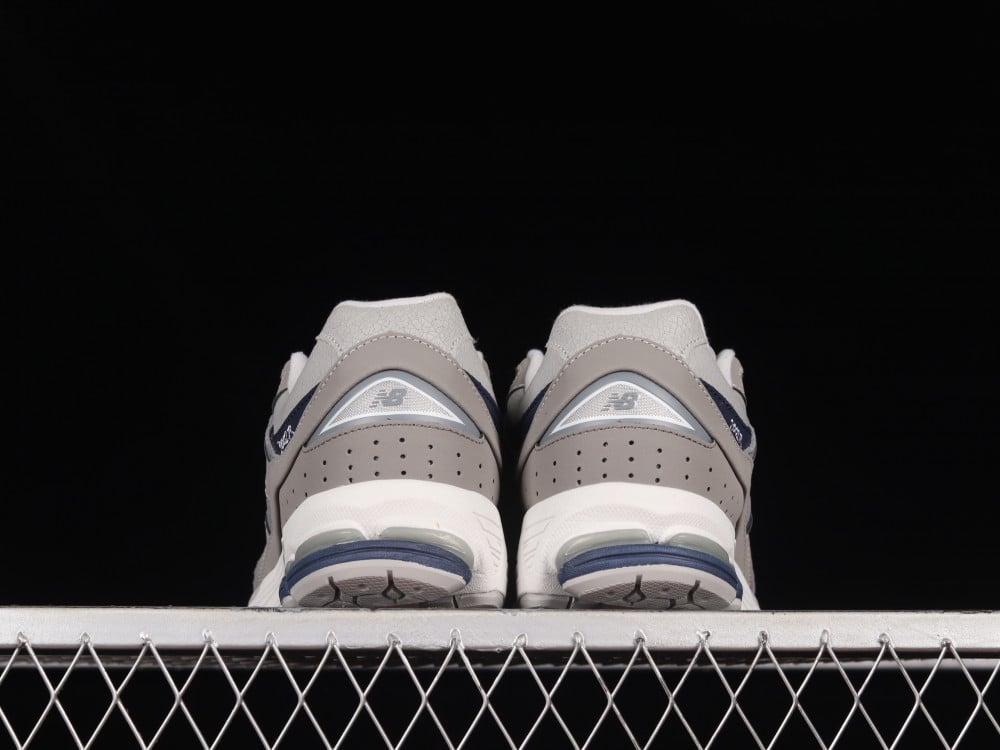 new balance 2002R x thisisneverthat