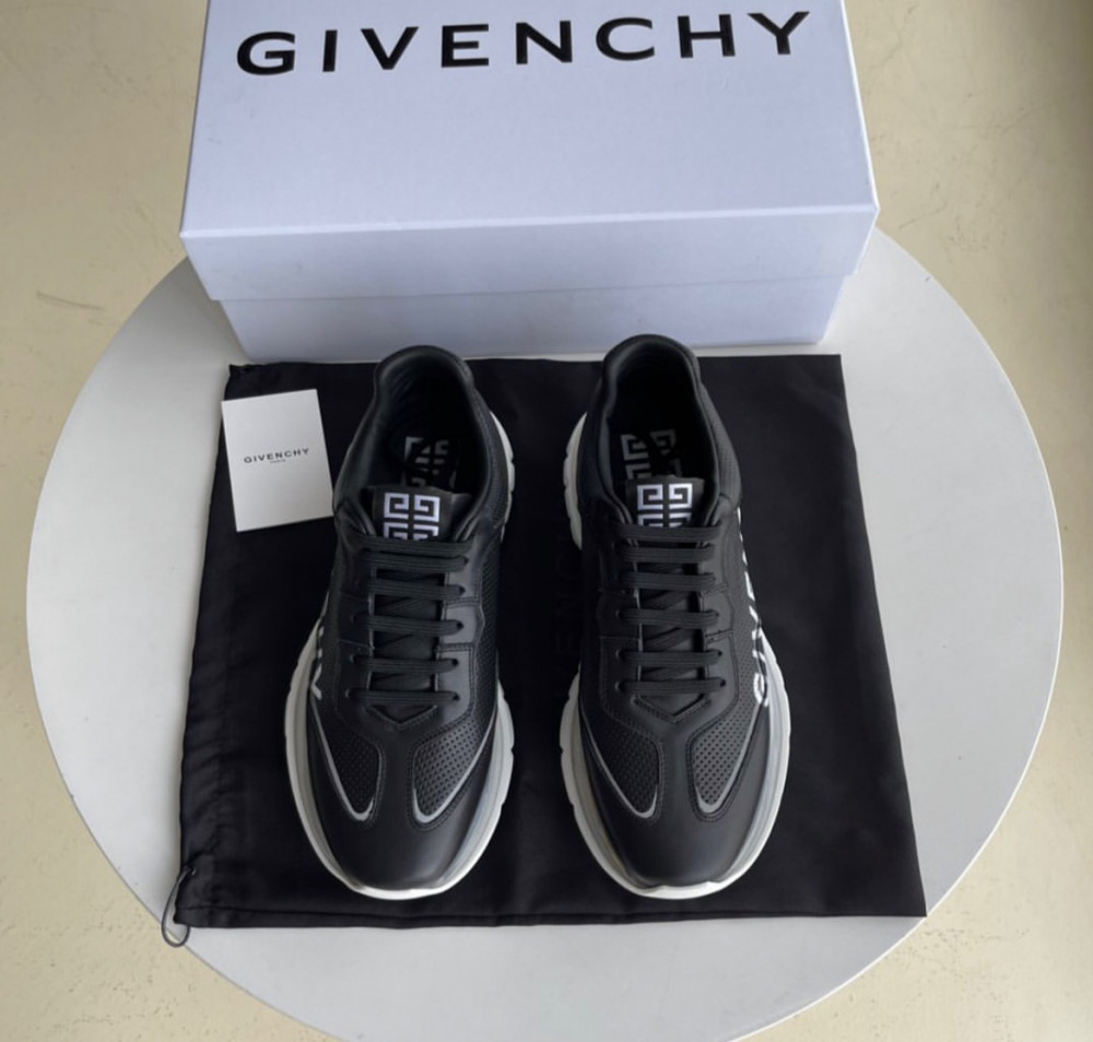 Givenchy sneakers outlet 2019