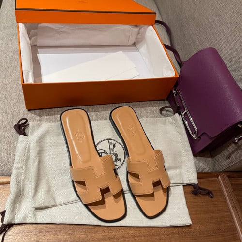 THE BEST HERMES SANDALS DUPES IN 2023 — KENDRA FOUND IT