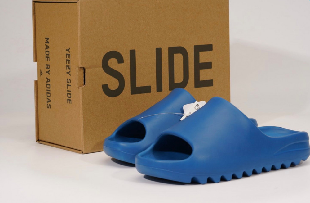 Adidas Yeezy Slide Blue