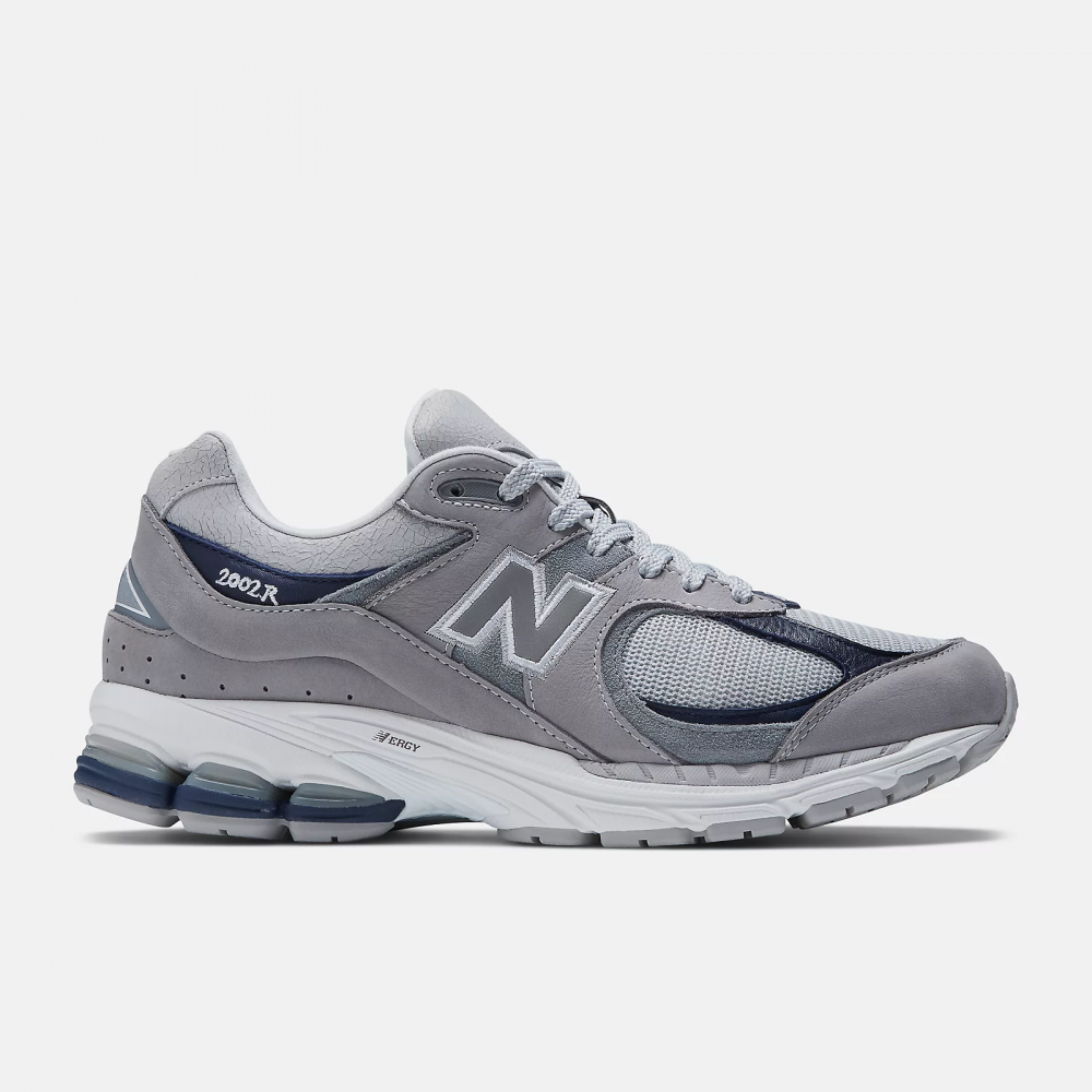 new balance 2002R x thisisneverthat