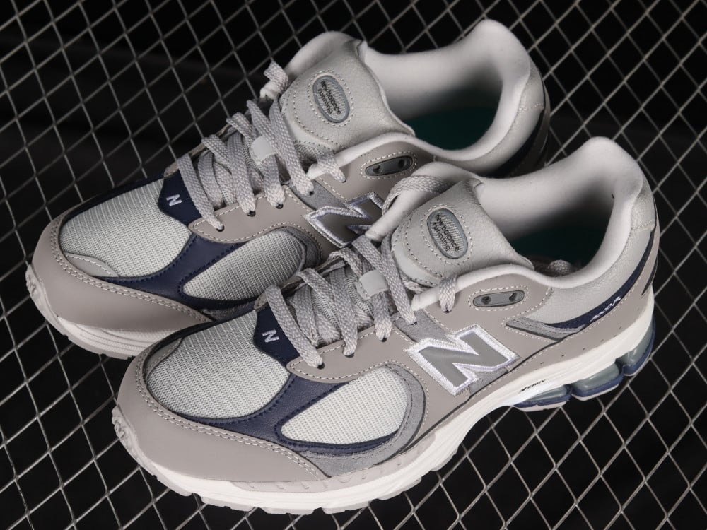 new balance 2002R x thisisneverthat