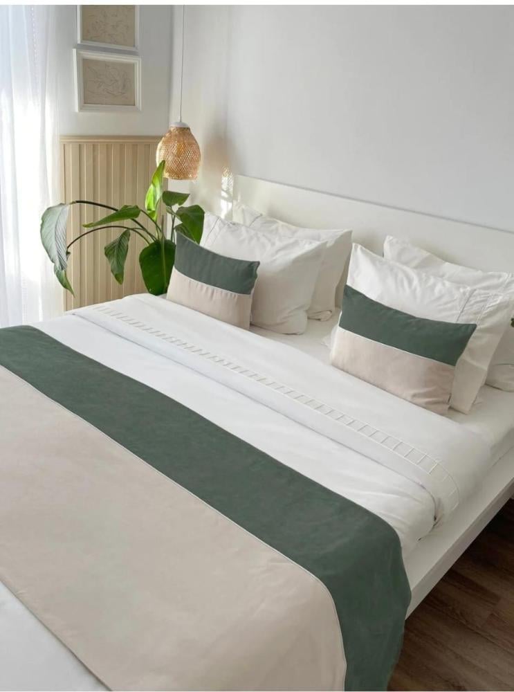 طقم حلية للسرير المزدوج (شريط حلية+مخدتين+2 تلبيسة مخدات )  )