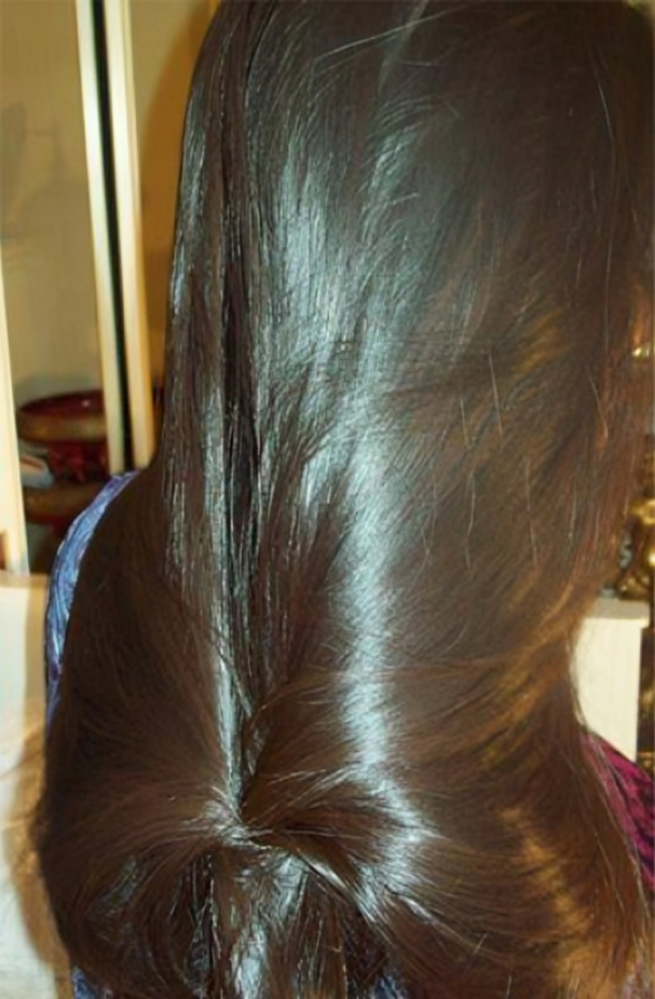 زيوت لتكثيف الشعر ومنع التساقط