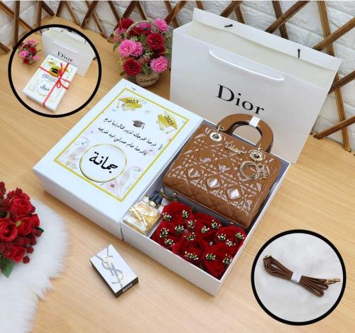 هدايا تخرج بنات