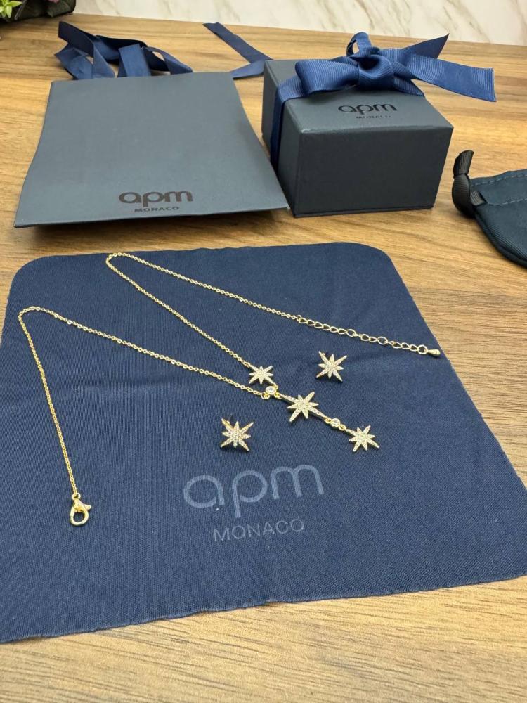 طقم APM Monaco