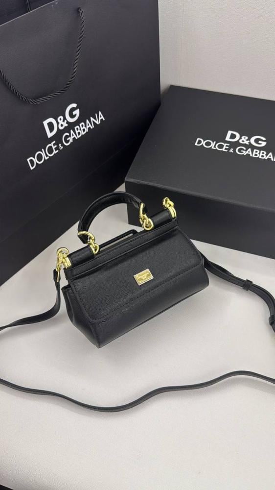 حقيبة D&G… رمز الأناقة الإيطالية الخالدة