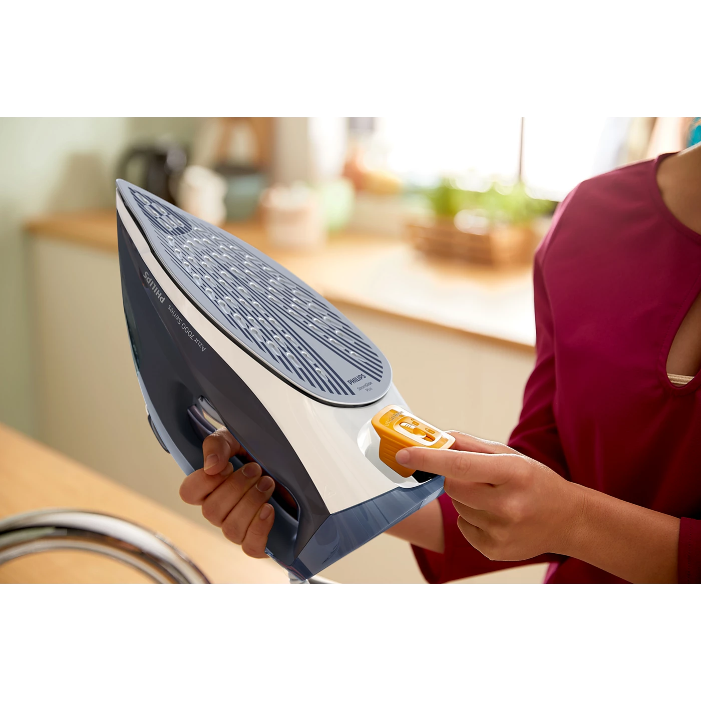 فيليبس جهاز كي بالبخار طراز 7000 اتش في 2800 واط قاعدة ستيم جلايد بلس بخار عمودي إيقاف تلقائي