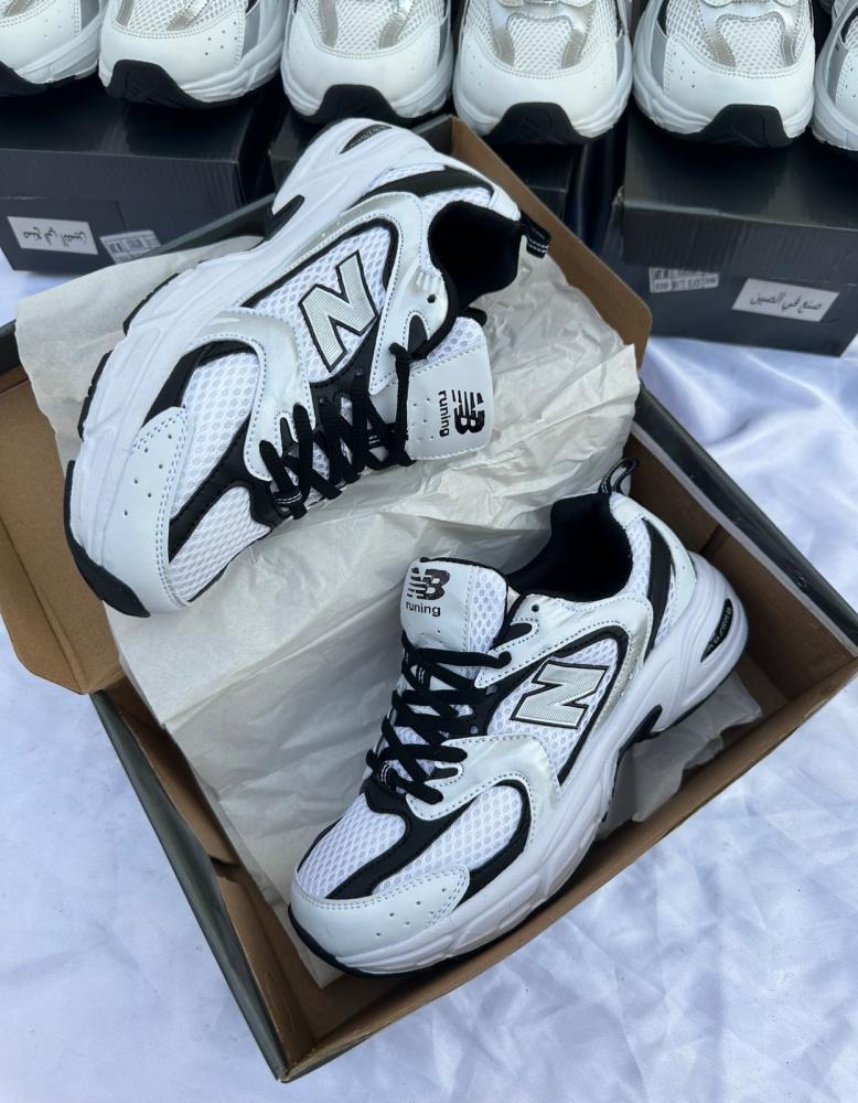 سنيكرز New Balance - درجة أولي