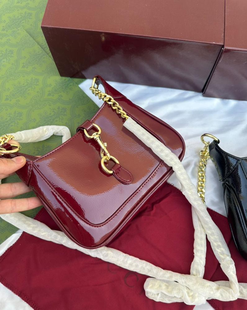 شنطة قوتشي نسائية - درجة أولي