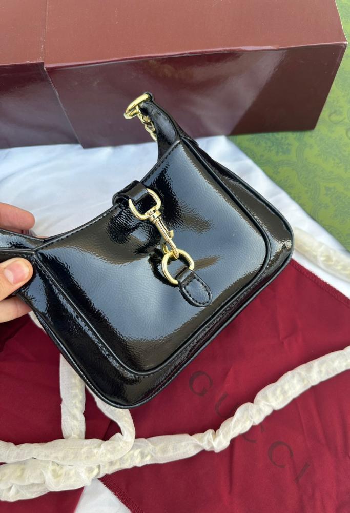 شنطة قوتشي نسائية - درجة أولي