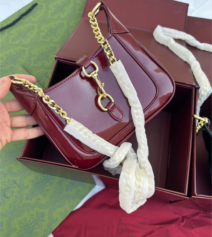 شنطة قوتشي نسائية - درجة أولي