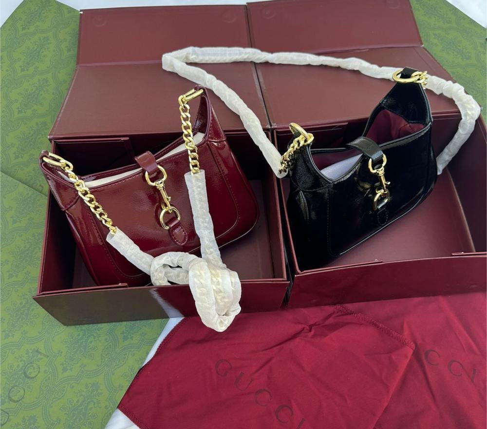 شنطة قوتشي نسائية - درجة أولي