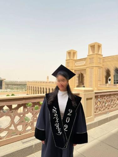 عباية التخرج أناقة الاكثر مبيعآ ♥️