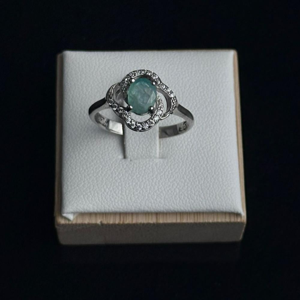 صورة خاتم نسائي  فضة عيار 925 بحجر الزمرد الطبيعي