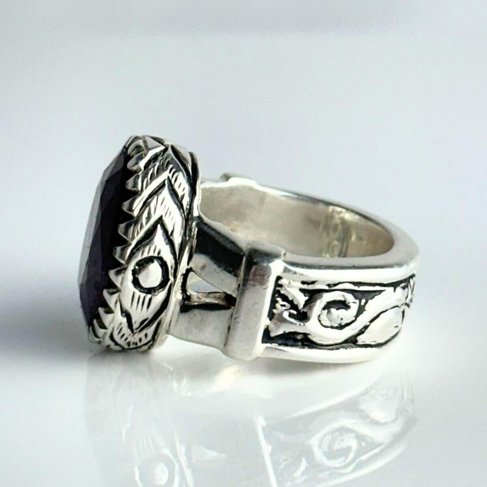 خاتم ياقوت افريقي فاخر بتصميم مميز وجودة عالية