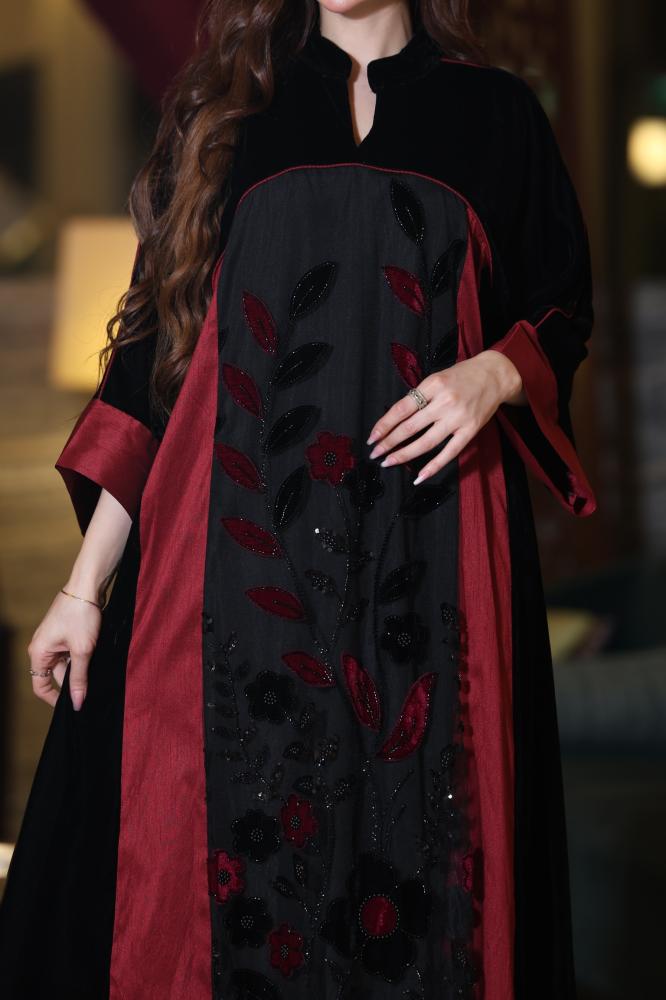 جلابية مخمل شتوية اسود مع عودي انيقة