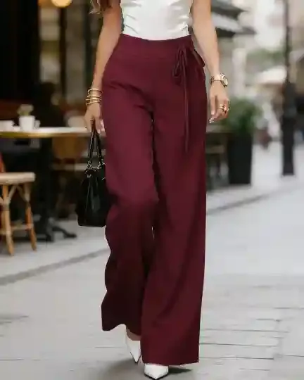 الملابس السفلية (Bottoms)