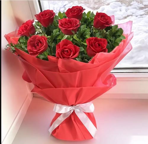 باقة ورد حمراء