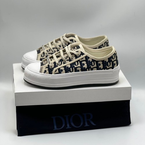 Walk N DIOR