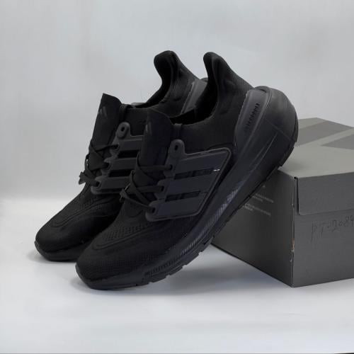 ADIDAS ULTRA BOOST 22