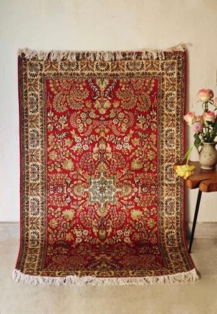 دليل العناية الفاخرة: حافظي على جمال سجادتك الكلاسيكية لسنوات