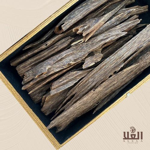عود هندي سيوفي طبيعي نص كيلو