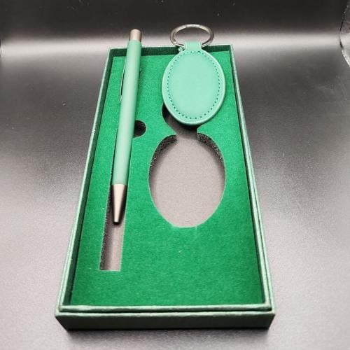 طقم هدايا قلم وميدالية مفاتيح أخضر قابل للتخصيص
