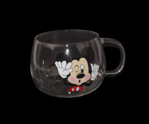 كوب زجاج شفاف بشخصية كرتونية