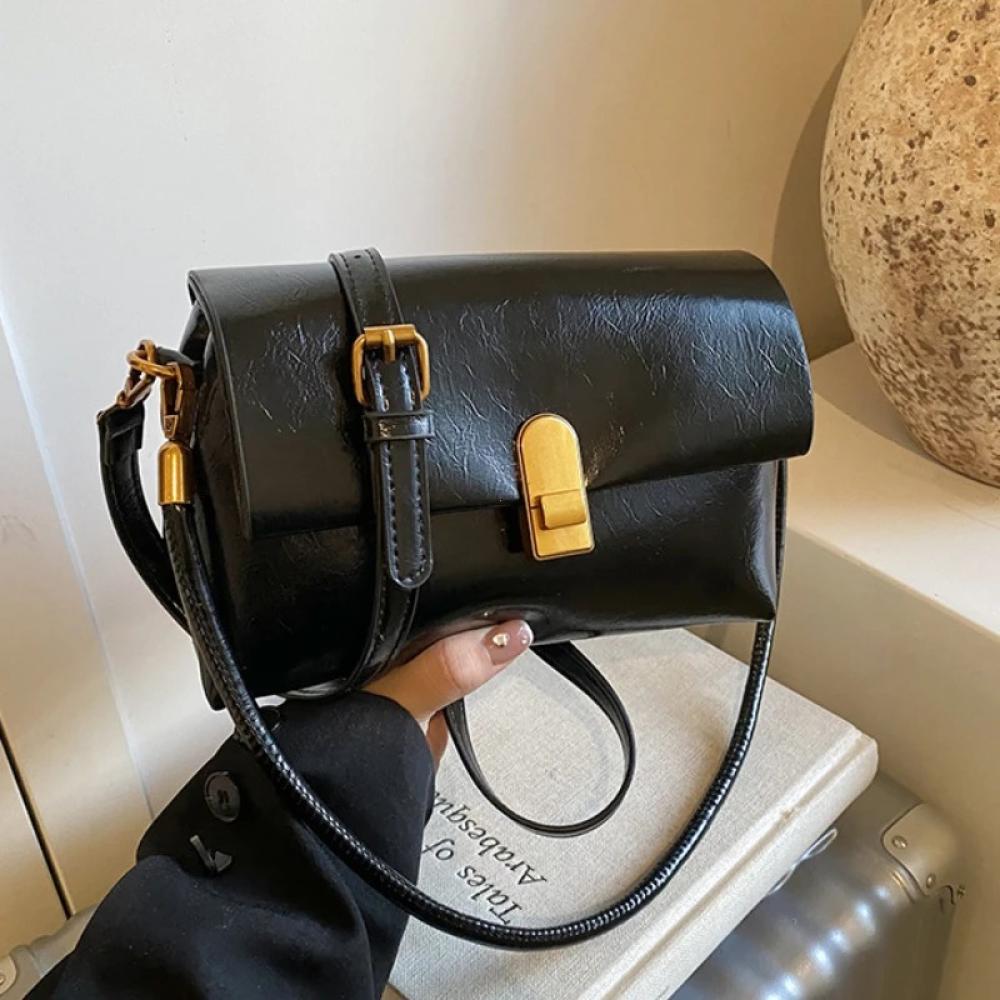 شنط صغيرة نسائية