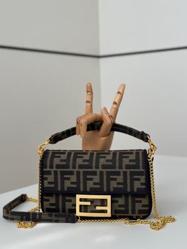 فندي Mini Baguette