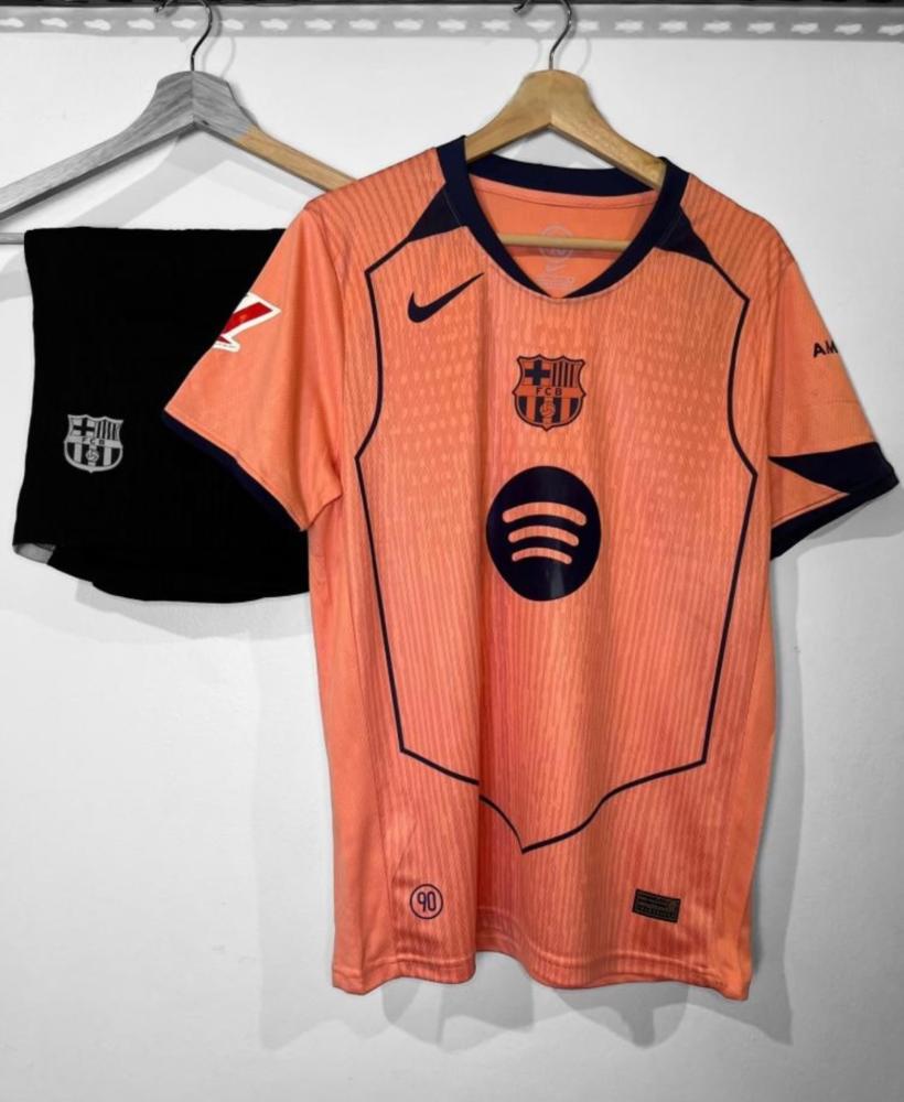 طقم برشلونة الأحتياطي 2026/25