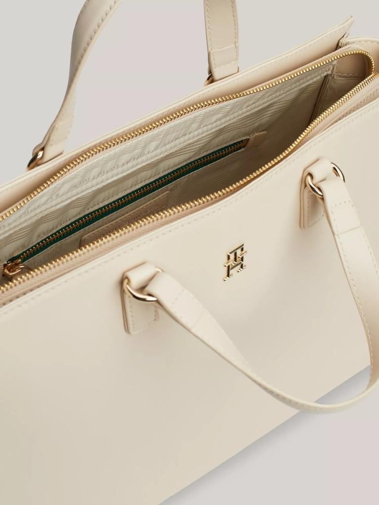 شنطة تومي هيلفر - Tommy Hilfiger handbag