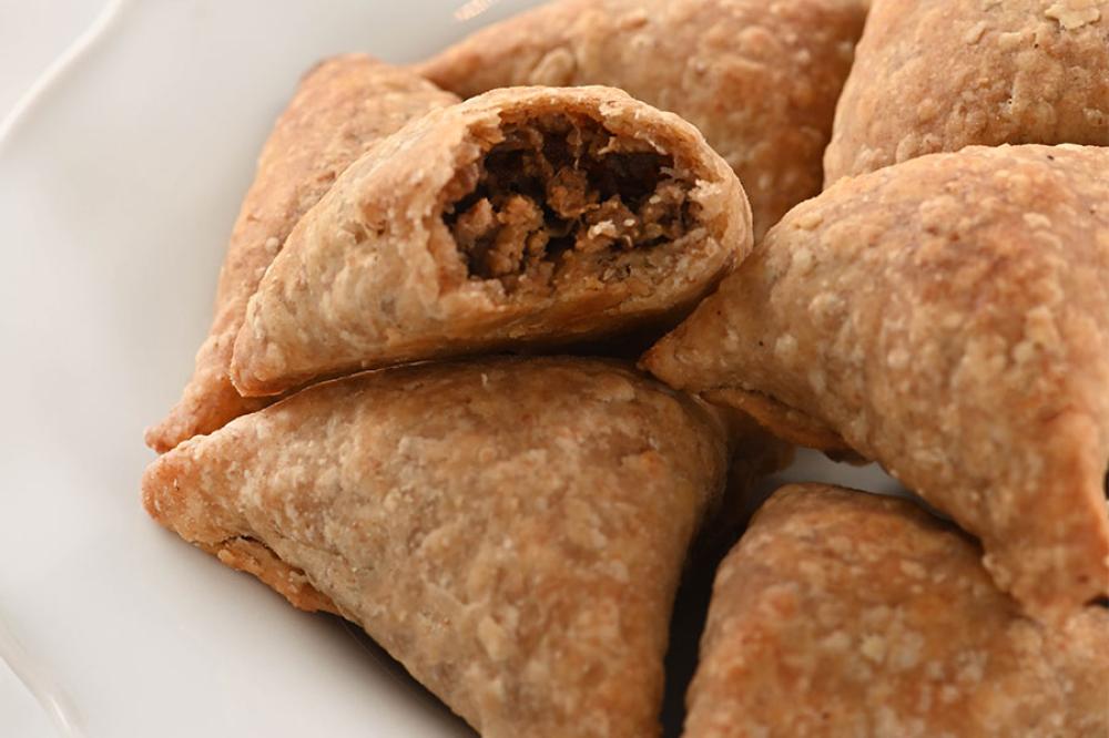 كيكة التمر - ٣٠ قطعة معجنات الشوفان - مذاق نون