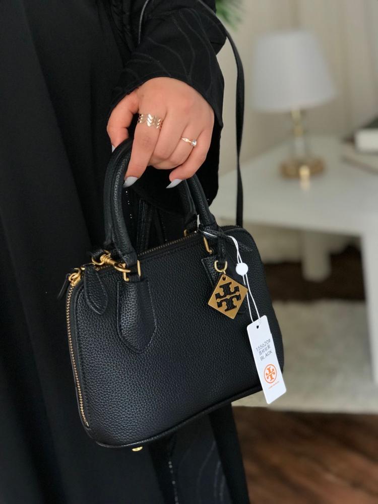 اللون بB