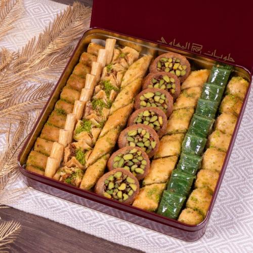بقلاوة معدن صغير