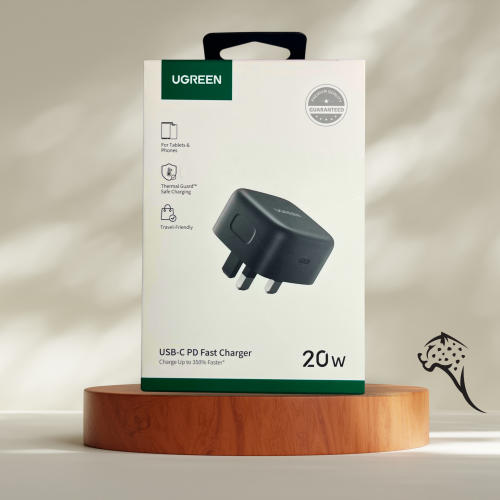 شاحن جداري Ugreen بمنفذ USB-C بقدرة 20 واط
