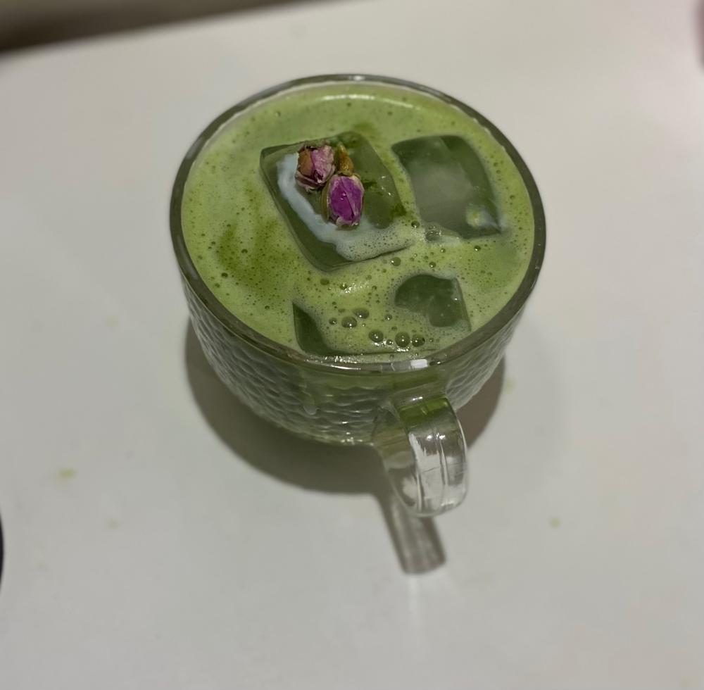 ماتشا روز لاتيه