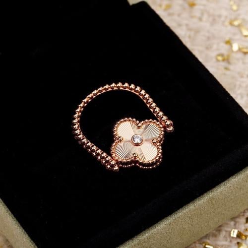 Van Cleef & Arpels Vintage Alhambra reversible rin...