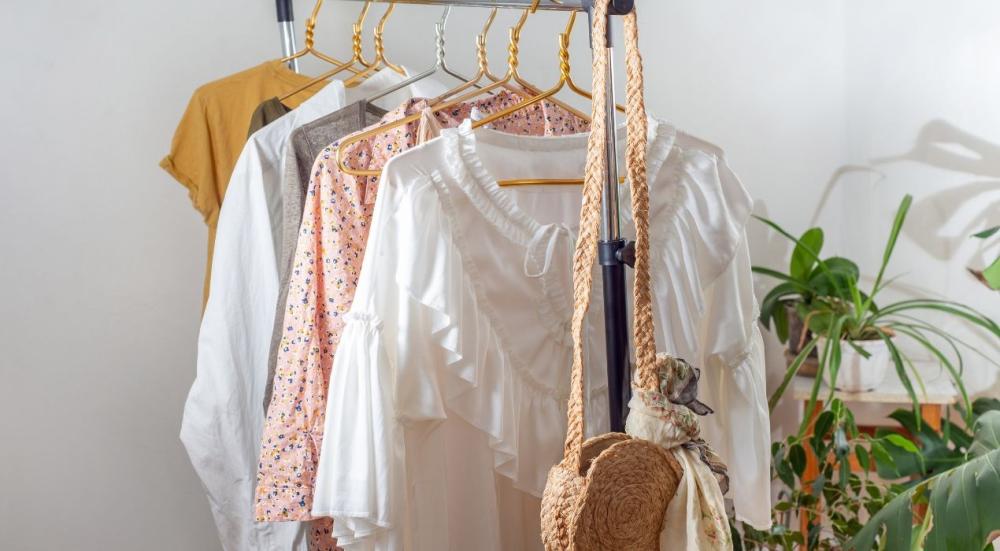 Summer-2025-clothing-colors