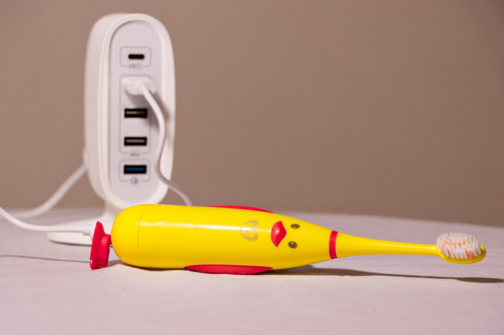 فرشاة أسنان كهربائية اطفال