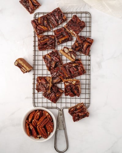 بيكان باي بايتس - Pecan Pie Bites