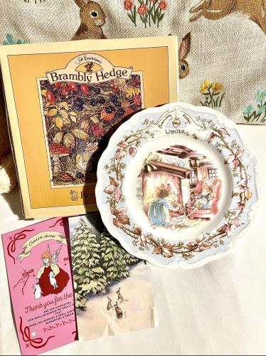 Brambly Hedge plate (winter edition)