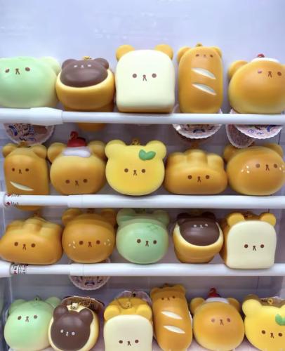 ميداليات خبز | KumaKuma Bakery